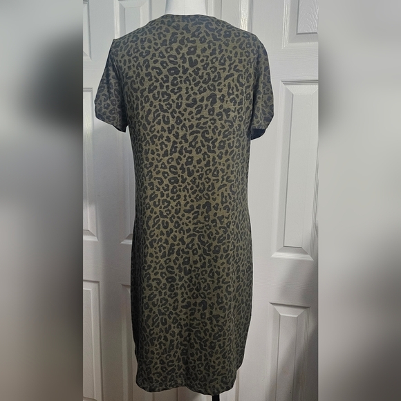Sanctuary So Twisted T-Shirt Dress Animal Print Mobwife Crewneck Short Sleeves M - Picture 4 of 7